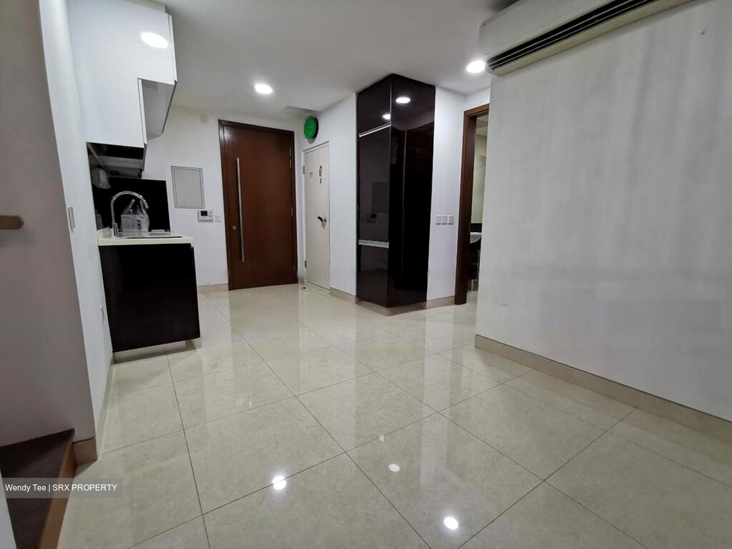 Centra Residence (D14), Apartment #426659291